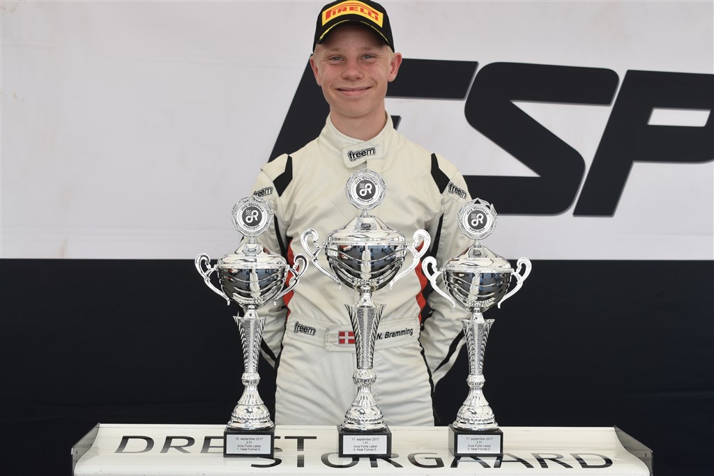 3 pokaler på Ring Djursland
(Foto: Claus Nygaard)